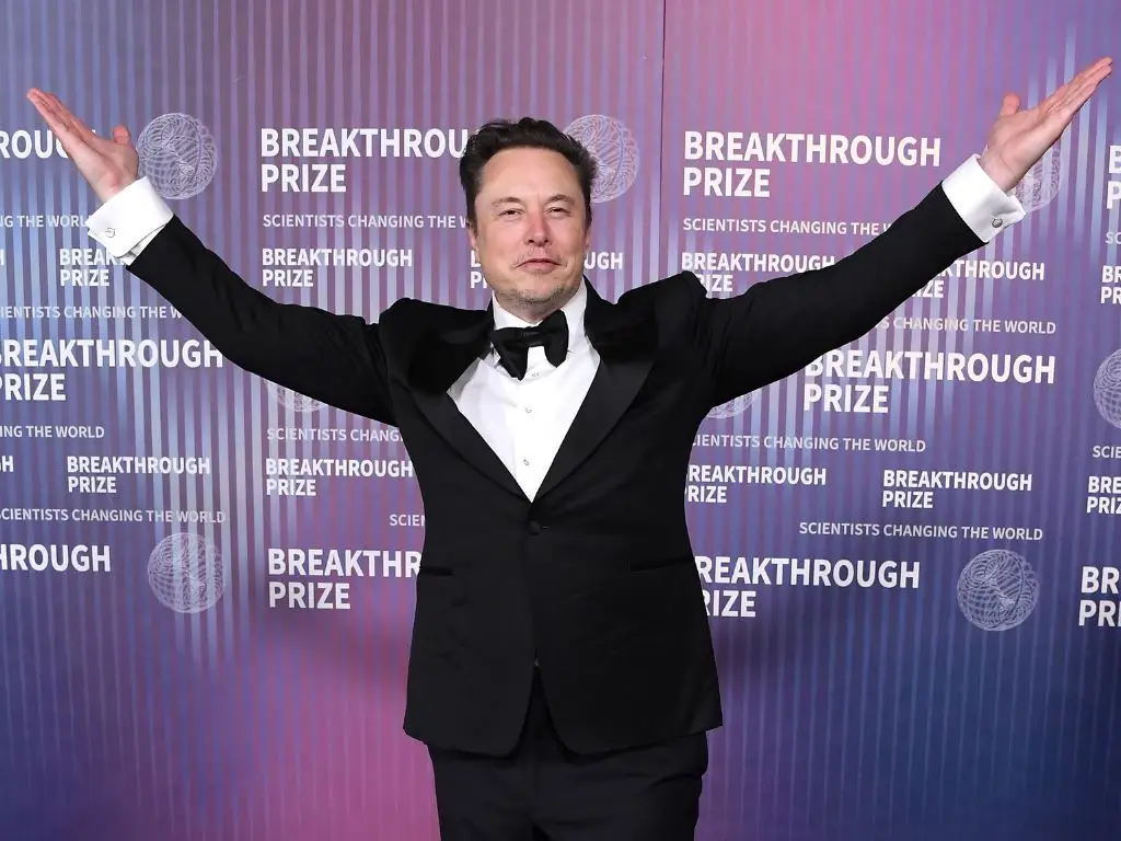 Elon Musk Becomes World's First Trillionaire