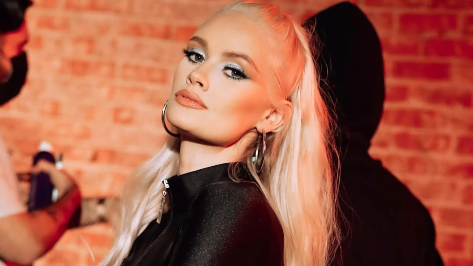 Party Rock Anthem Singer Lauren Bennett Dies at 37, Bandmates Devastated